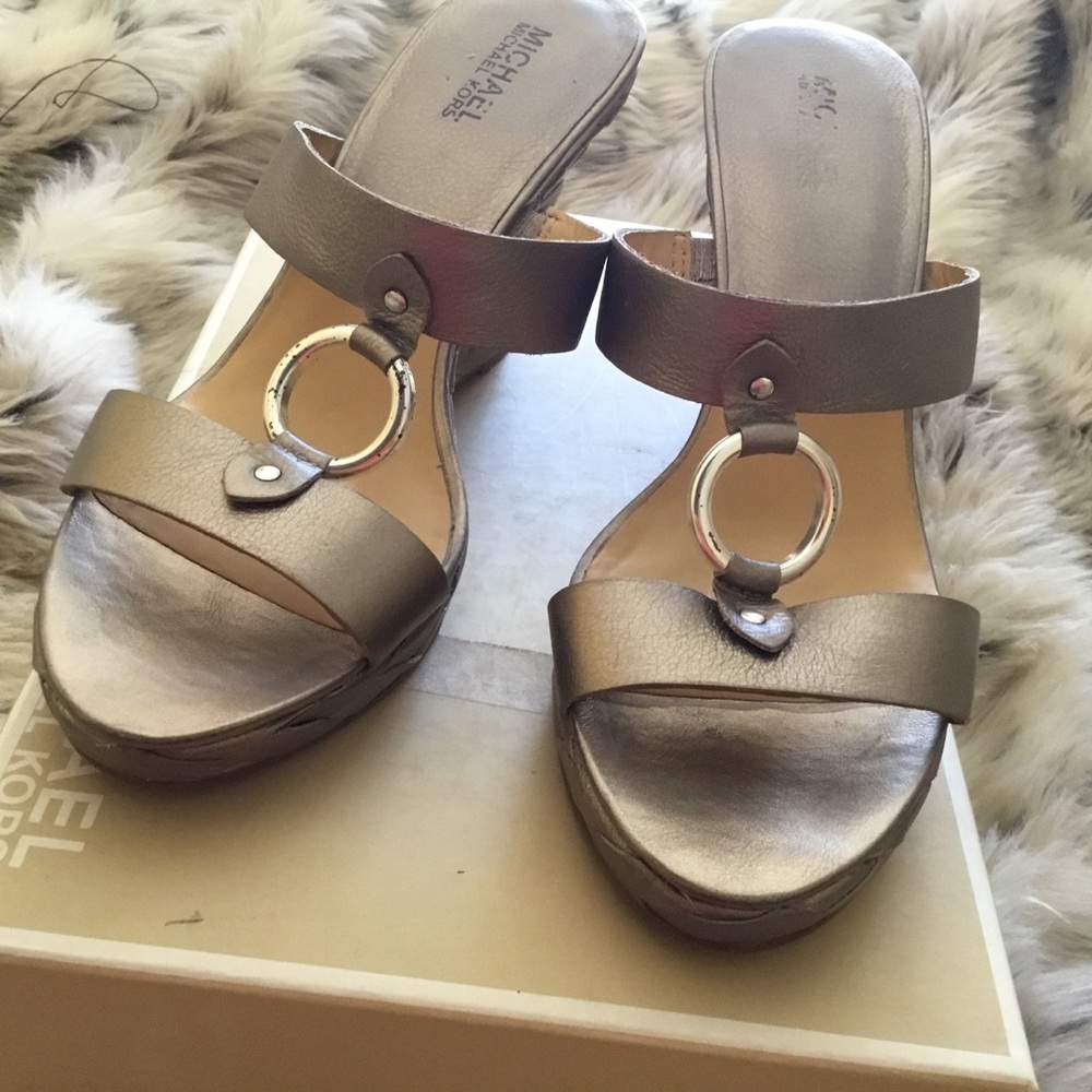 Metallic Michael Kors wedge